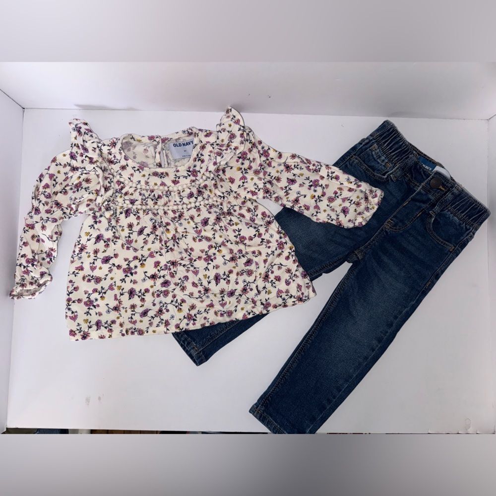 Old Navy size 2t Floral long sleeve Blouse & denim skinny jeans